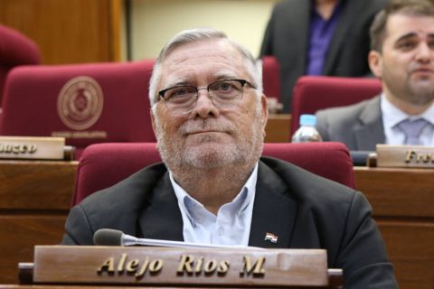 Sobre cantidad de aulas construidas en 2024 y las proyecciones para el presente año, piden informes al MEC
