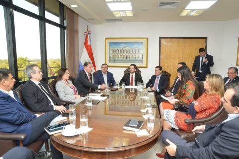 Proyecto de declaración exigirá cumplimiento del derecho internacional en el caso Hidrovía