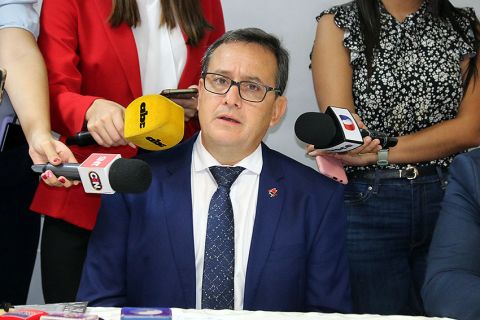 Suspenden revisión de la ley del “Estatuto de los Pueblos Indígenas”