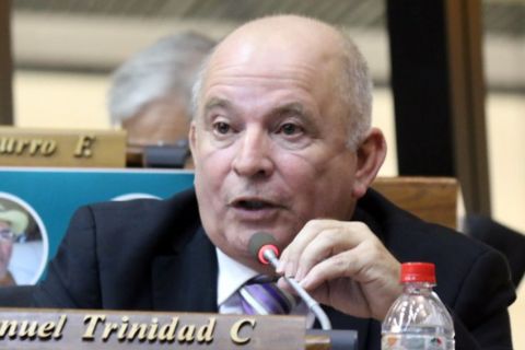 Impulsan pedido de informes sobre proceso de adquisición de insumos de diálisis