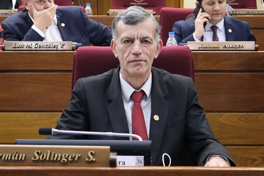 Presidente de Diputados ratifica compromiso con la educación durante jornada gubernamental en Cordillera