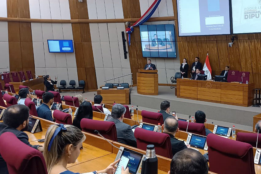Presidente de Diputados ratifica compromiso con la educación durante jornada gubernamental en Cordillera