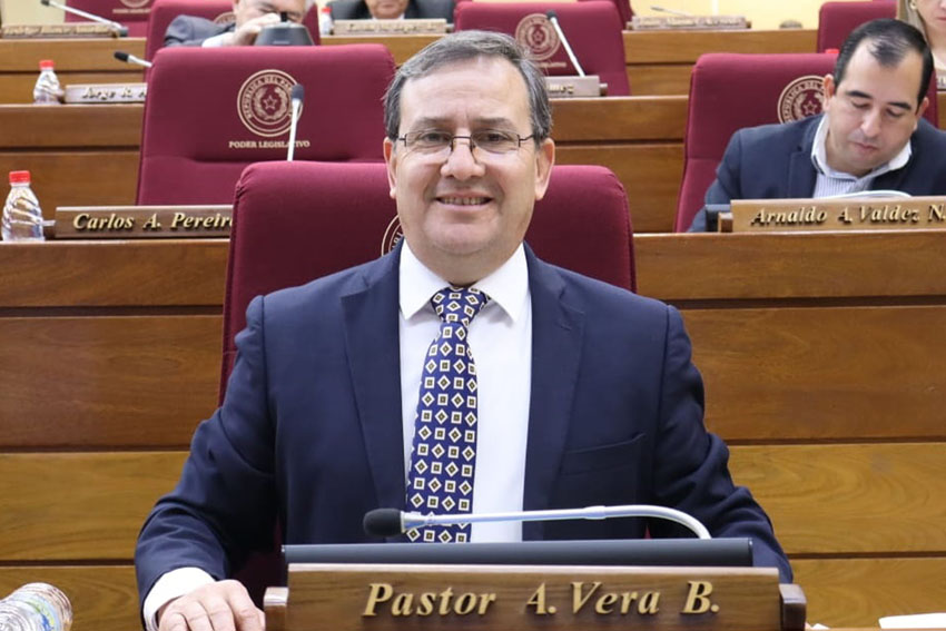 Presidente de Diputados ratifica compromiso con la educación durante jornada gubernamental en Cordillera
