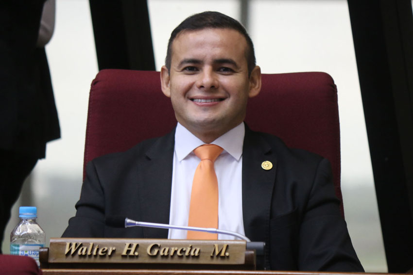 Presidente de Diputados ratifica compromiso con la educación durante jornada gubernamental en Cordillera