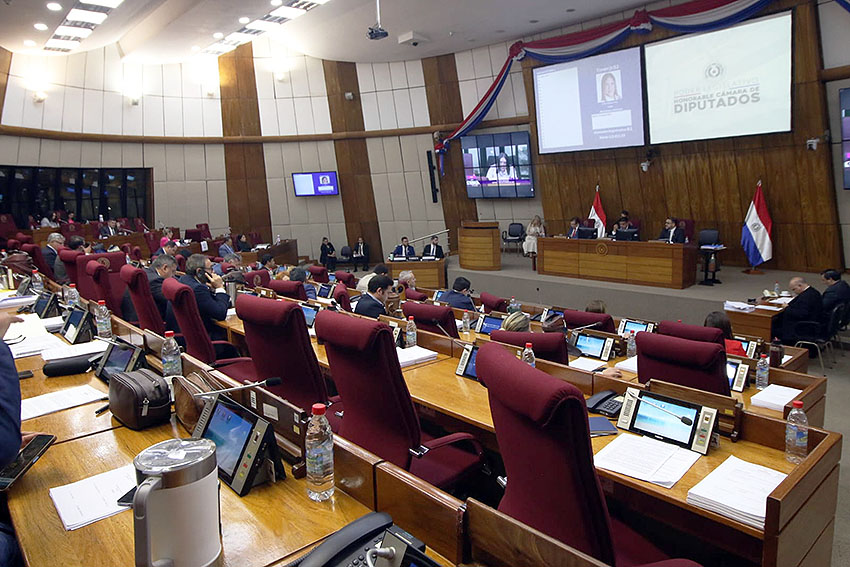 Presidente de Diputados ratifica compromiso con la educación durante jornada gubernamental en Cordillera