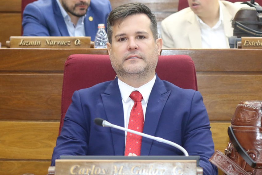 Presidente de Diputados ratifica compromiso con la educación durante jornada gubernamental en Cordillera