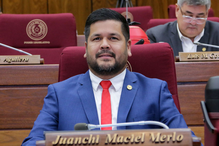 Presidente de Diputados ratifica compromiso con la educación durante jornada gubernamental en Cordillera