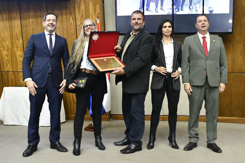 Presidente de Diputados ratifica compromiso con la educación durante jornada gubernamental en Cordillera