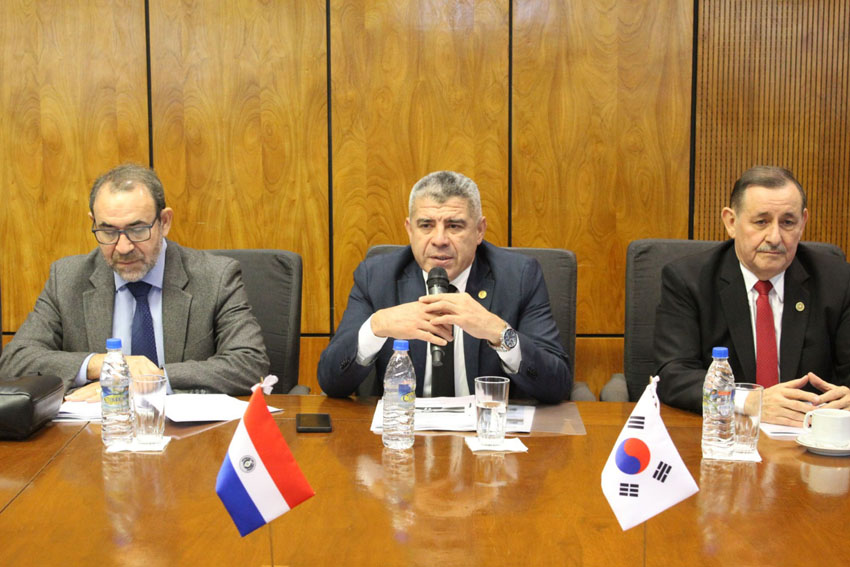 Presidente de Diputados ratifica compromiso con la educación durante jornada gubernamental en Cordillera