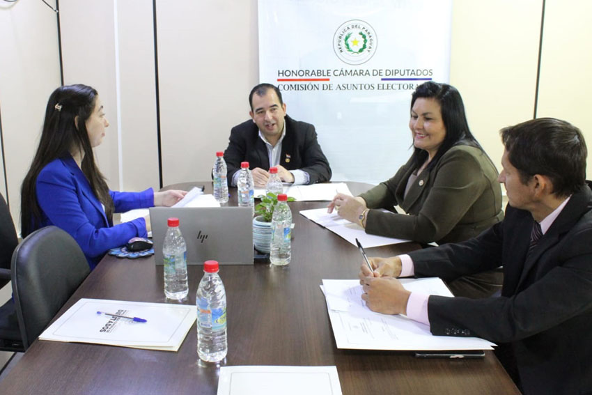 Presidente de Diputados ratifica compromiso con la educación durante jornada gubernamental en Cordillera