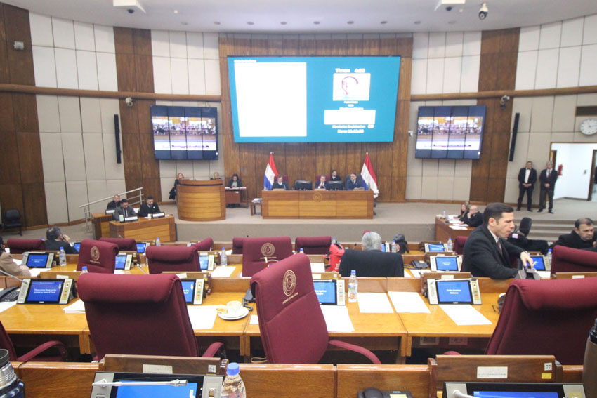 Presidente de Diputados ratifica compromiso con la educación durante jornada gubernamental en Cordillera
