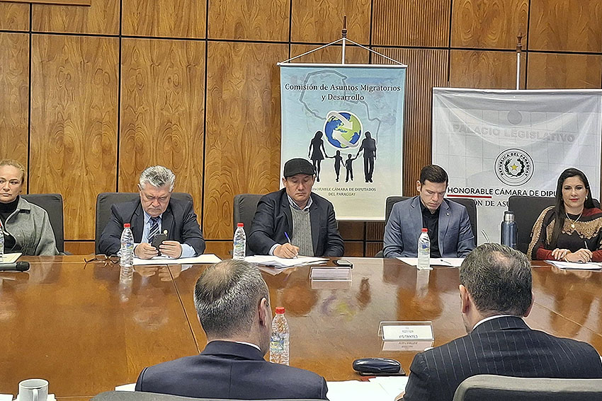 Presidente de Diputados ratifica compromiso con la educación durante jornada gubernamental en Cordillera
