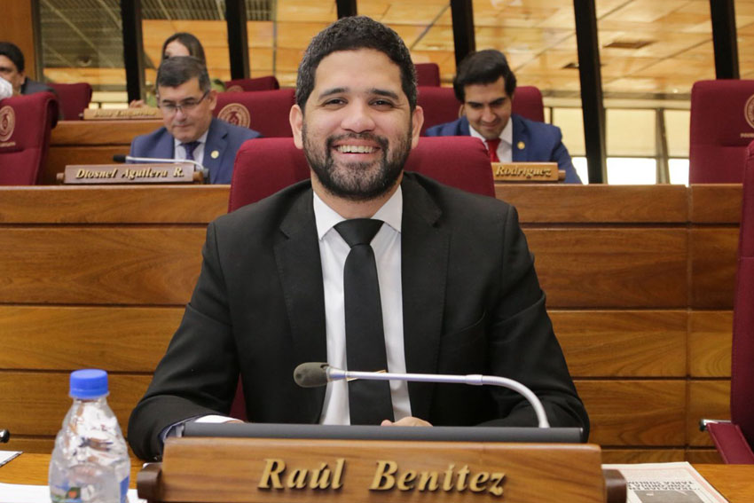 Presidente de Diputados ratifica compromiso con la educación durante jornada gubernamental en Cordillera