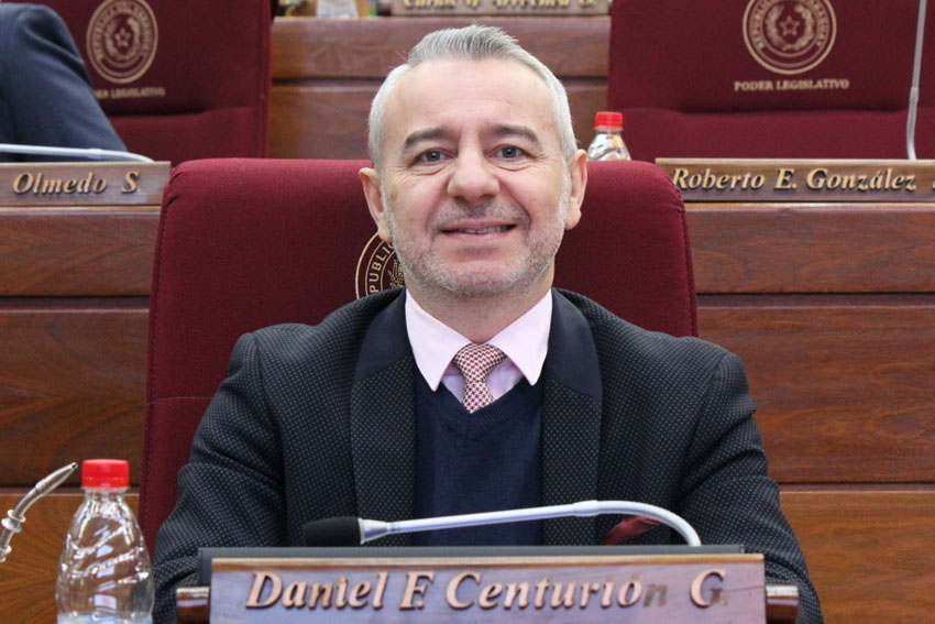 Presidente de Diputados ratifica compromiso con la educación durante jornada gubernamental en Cordillera