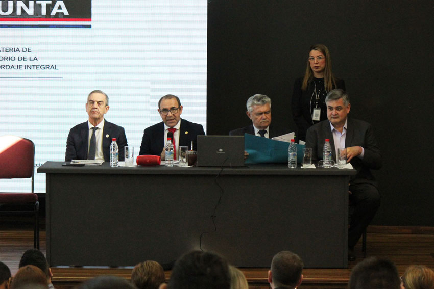 Presidente de Diputados ratifica compromiso con la educación durante jornada gubernamental en Cordillera