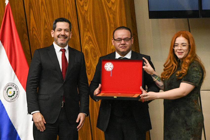 Presidente de Diputados ratifica compromiso con la educación durante jornada gubernamental en Cordillera