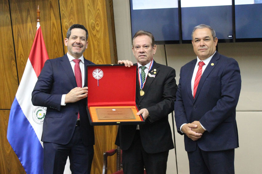 Presidente de Diputados ratifica compromiso con la educación durante jornada gubernamental en Cordillera