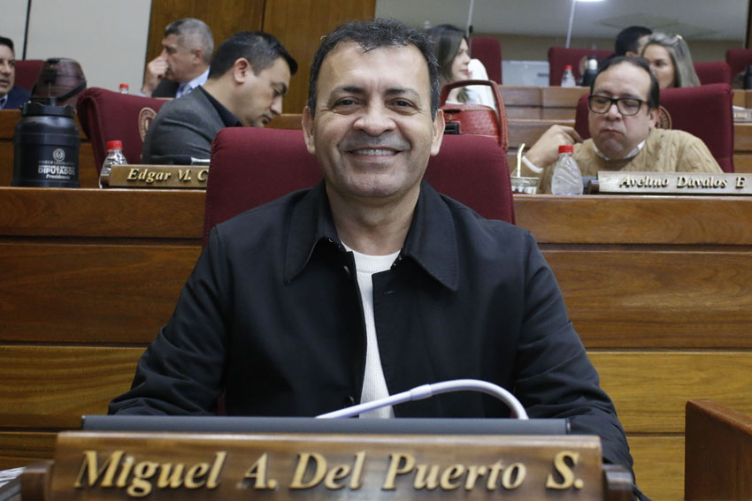 Presidente de Diputados ratifica compromiso con la educación durante jornada gubernamental en Cordillera
