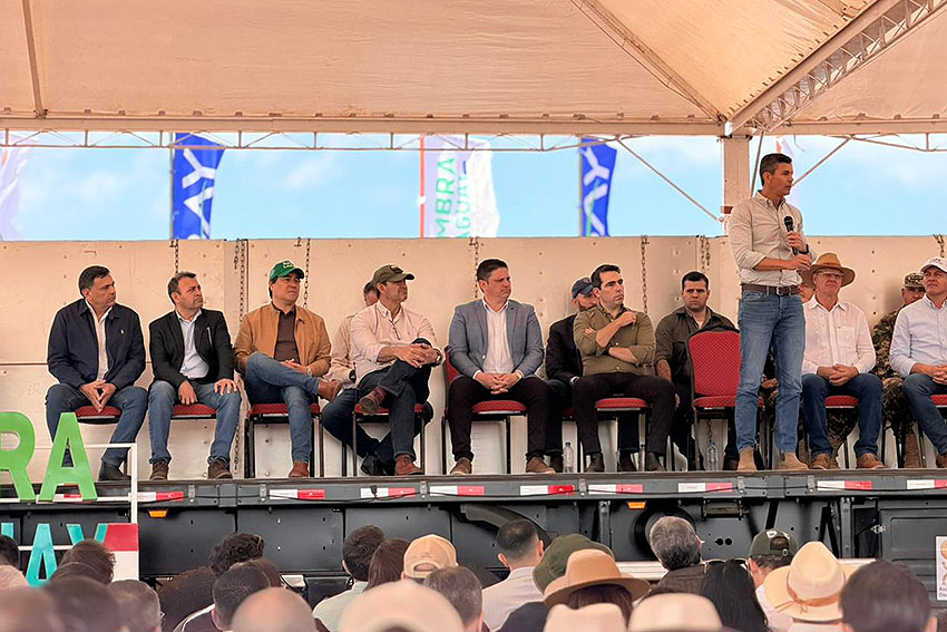 Presidente de Diputados ratifica compromiso con la educación durante jornada gubernamental en Cordillera